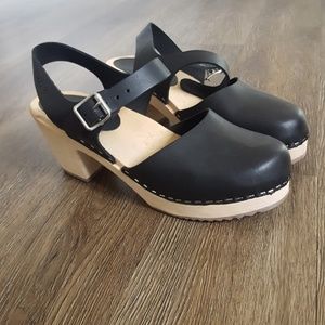 Lotta highwood clogs